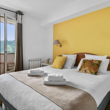 Logis Hotel Etchemaite Larrau Kültér fotó