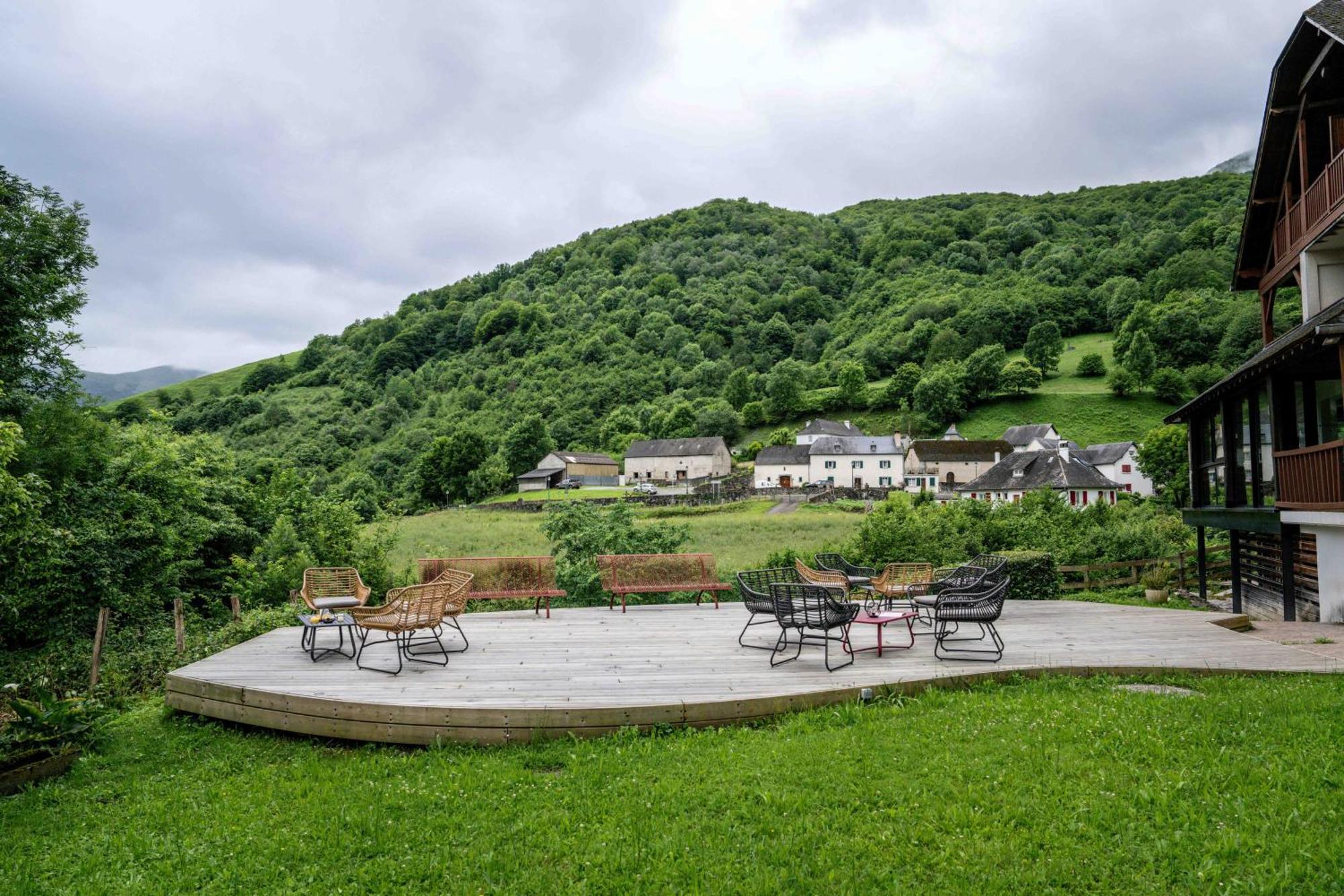 Logis Hotel Etchemaite Larrau Kültér fotó