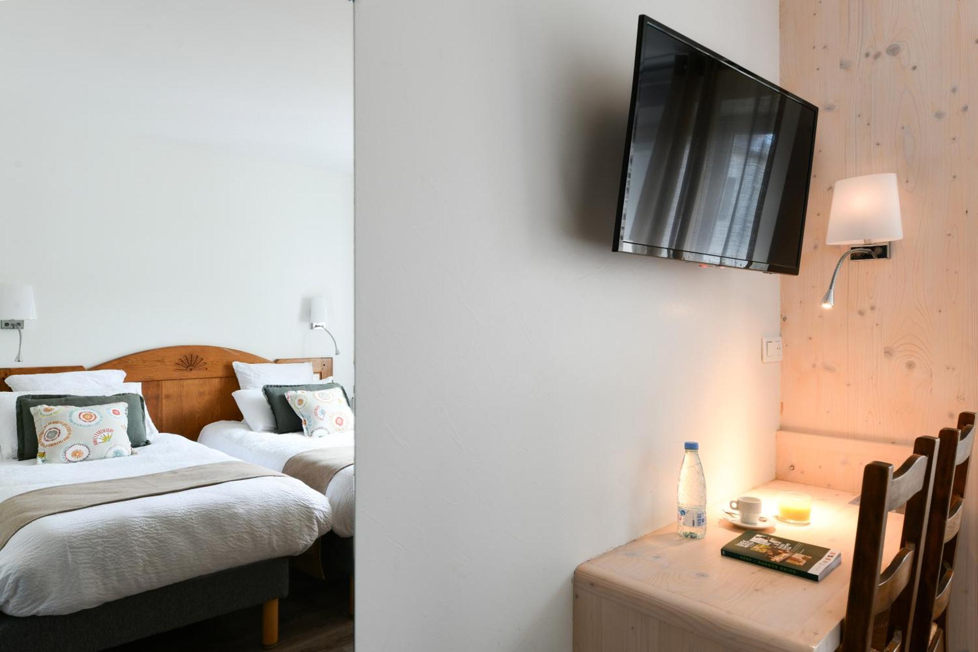 Logis Hotel Etchemaite Larrau Kültér fotó